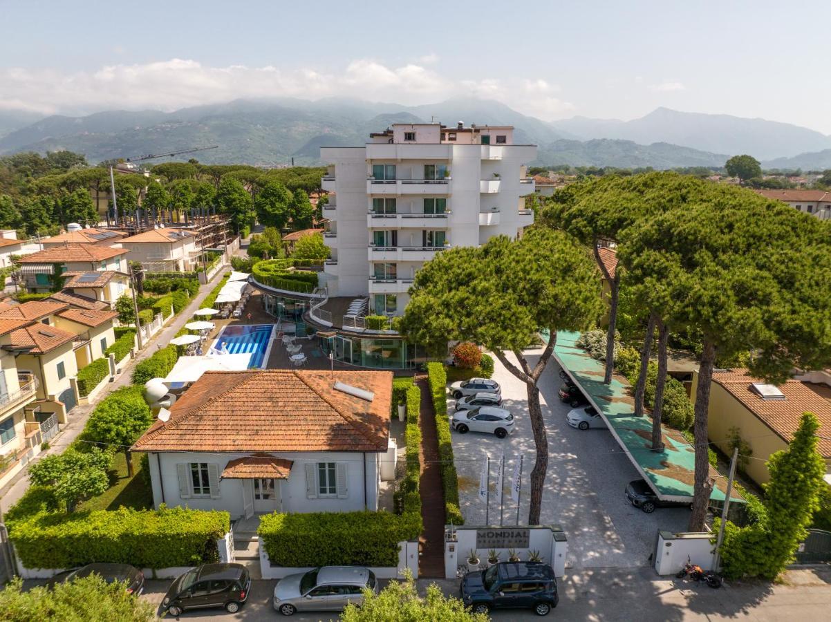 Hotel Mondial & 4*